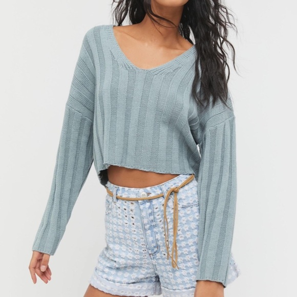 Urban Outfitters Eiko v-neck Pullover Sweater - Picture 1 of 7